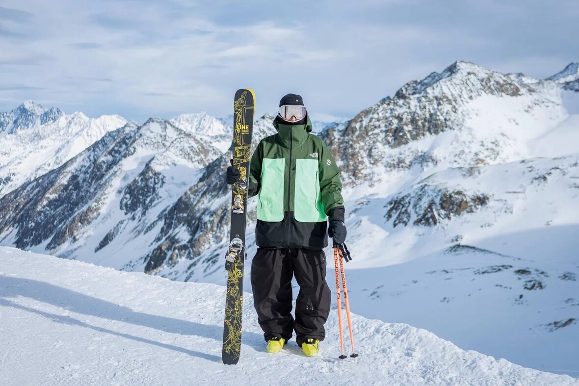 The North Face Summit Verbier — классический костюм для фрирайда с мешковатым кроем и огромными карманами. Высокая прочность и полная защита от снега в обмен на увеличенный вес. Источник: prime-skiing.de The North Face Summit Verbier — классический костюм для фрирайда с мешковатым кроем и огромными карманами. Высокая прочность и полная защита от снега в обмен на увеличенный вес. Источник: prime-skiing.de