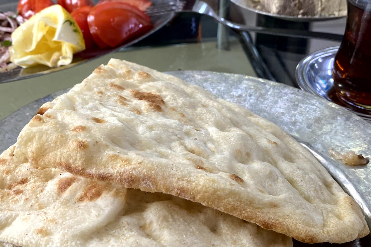 Кебабная Ferah Kebap Salonu — аутентичное место с лучшим в городе каре ягнёнка. Фото: Артём Тарабукин