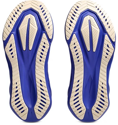 Кроссовки женские ASICS Novablast 5 Cobalt Burst/White - Фото 3 большая