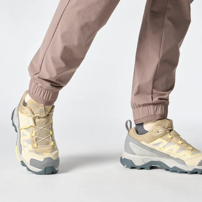 Кроссовки женские Salomon X Ultra 5 White Pepper/Monument/Yellow Iris - Фото 4 малая