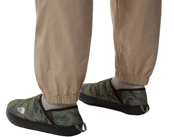 Тапки мужские The North Face Thermoball Traction Mule V Thyme Brushwood Camo Print/Thyme - Фото 9 большая