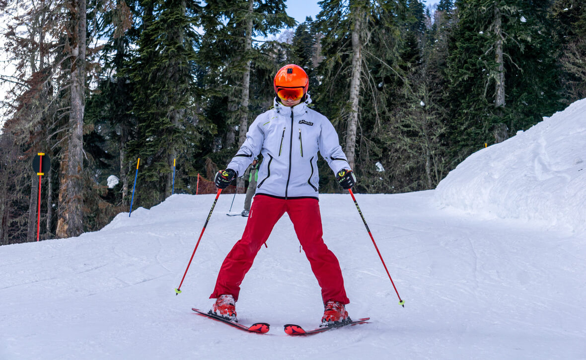 Начальный этап в горных лыжах: как учиться правильно