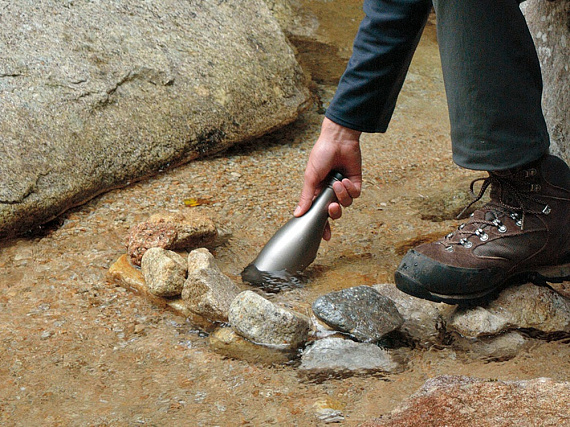 Токкури Snow Peak Titanium (Sake Bottle) - Фото 5 большая