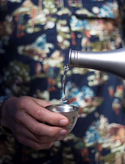 Токкури Snow Peak Titanium (Sake Bottle) - Фото 6 большая