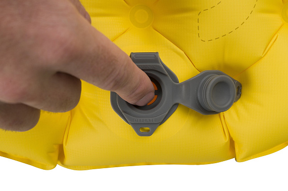 Коврик надувной Sea to Summit UltraLight Regular Yellow - Фото 4 большая