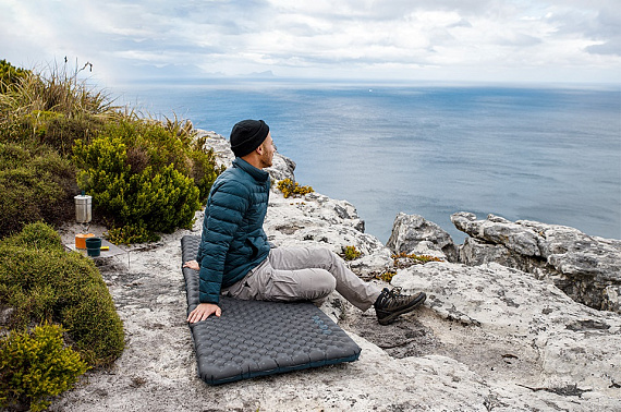 Коврик надувной Naturehike R3.5 Plus Black - Фото 8 большая