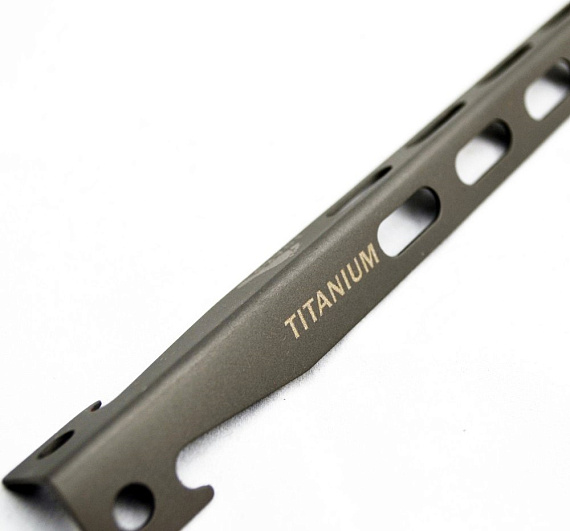 Колышек для палатки Toaks Titanium Large V-Shaped Peg - Фото 2 большая