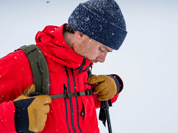 Куртка мужская Norrona Lofoten Gore-Tex Pro Plus True Red - Фото 5 большая