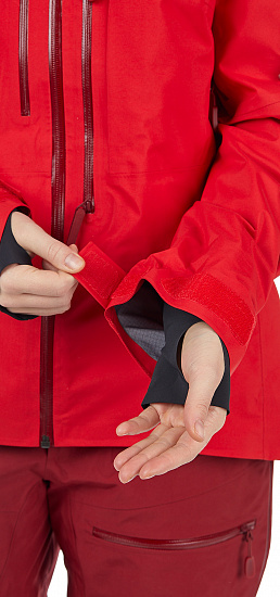 Куртка женская Norrona Lofoten Gore-Tex Pro True Red - Фото 9 большая