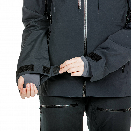 Куртка женская Norrona Lofoten Gore-Tex Insulated Caviar - Фото 2 большая