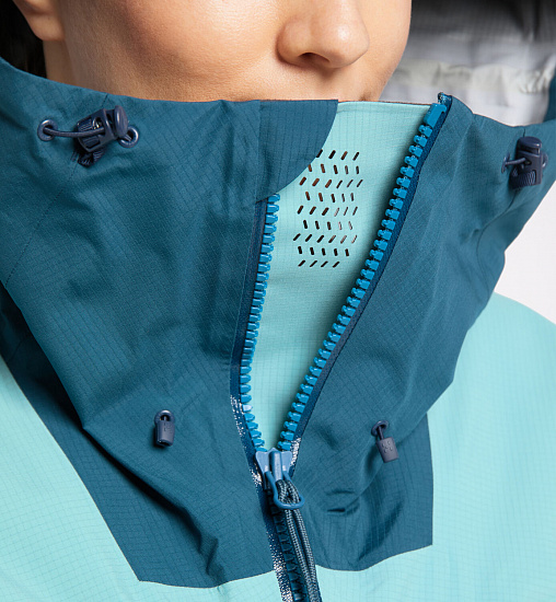 Куртка женская Haglofs Vassi GTX Pro Frost Blue/Dark Ocean - Фото 6 большая