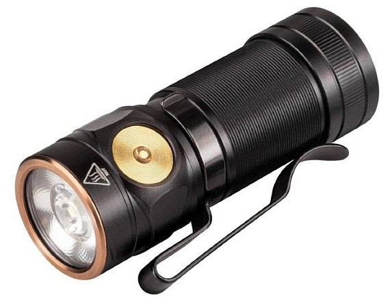 Фонарь Fenix E18R Cree XP-L HI LED - Фото 1 большая