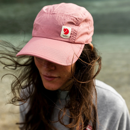 Кепка Fjallraven High Coast Wind Dusty Rose - Фото 3 большая
