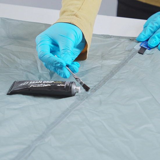 Силиконовый герметик Gear Aid Seam Grip+ Silicone Tent Sealant 28 г - Фото 2 большая