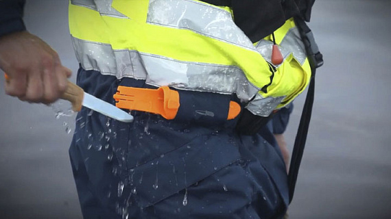 Нож Morakniv Floating Serrated - Фото 6 большая