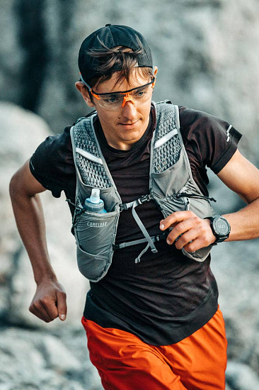 Очки Julbo Ultimate Cover Black/Red Reactiv 1-3 - Фото 18 большая