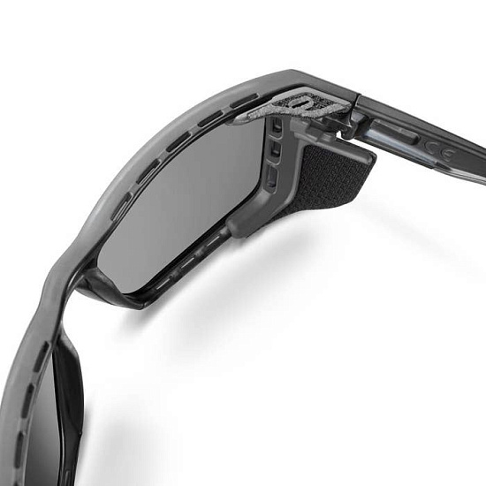 Очки Julbo Shield M Black/Black Reactiv 2-4 - Фото 7 большая