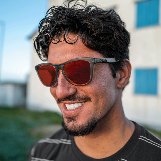 Очки Oakley Frogskins Range Matte Grey Smoke/Grey Ink/Prizm Ruby - Фото 2 большая