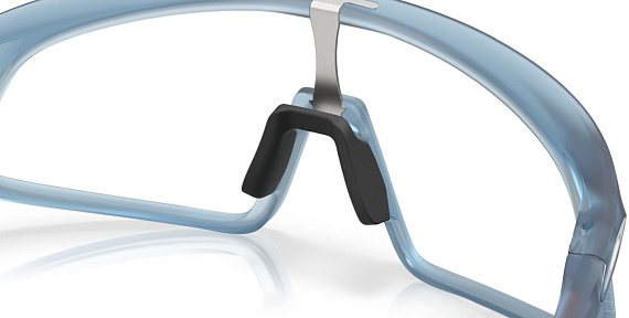 Очки Oakley Rslv Matte Trans Stonewash/Photochromic - Фото 6 большая