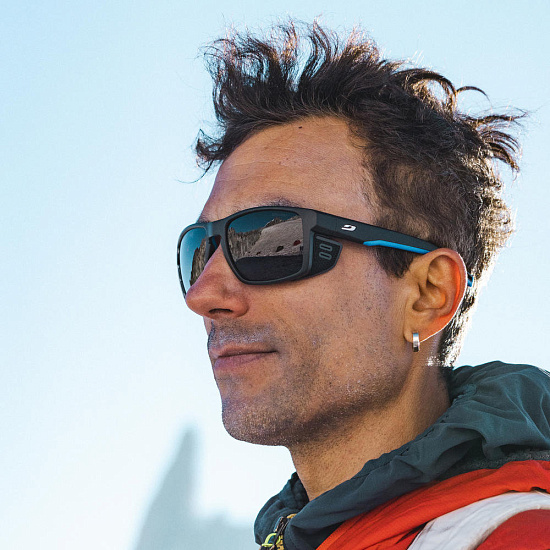 Очки Julbo Shield Black Tryearslu/Blue/White Reactiv 0-4 HС - Фото 2 большая