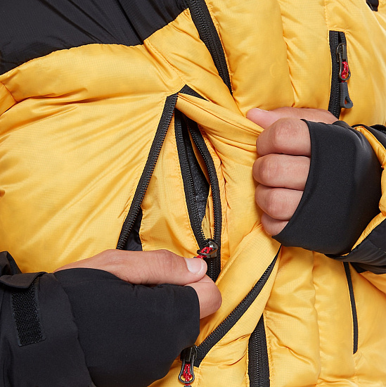 Комбинезон мужской The North Face Himalayan Suit Summit Gold TNF Black - Фото 11 большая