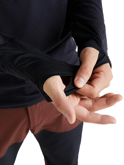 Футболка мужская Peak Performance Wool Blend LS Black - Фото 6 большая