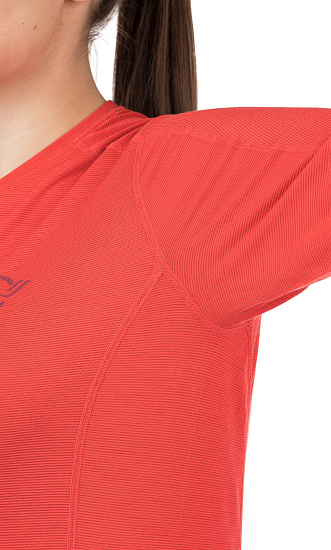 Футболка женская Norrona Equaliser Merino round Neck Crisp Ruby - Фото 6 большая