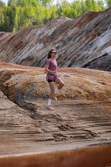 Футболка женская UGLOW Super Light Nostalgia Rose - Фото 10 большая