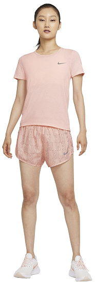Футболка женская Nike Dri-FIT Run Division Pale Coral/Black/Reflective Silver - Фото 2 большая