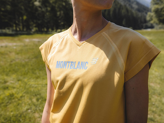 Футболка женская Compressport Training - Mont Blanc 2021 Охра - Фото 5 большая