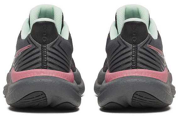 Кроссовки женские Saucony Triumph 23 Black/Calm - Фото 4 большая