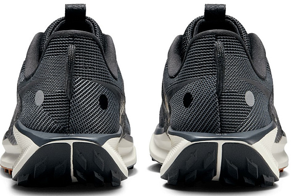 Кроссовки женские Nike Reactx Pegasus Trail 5 Black/Off Noir/Monarch/Pale Ivory - Фото 3 большая