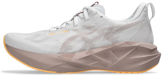 Кроссовки женские ASICS Novablast 5 White/Fawn - Фото 3 большая