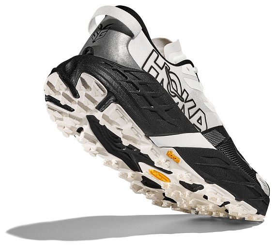 Кроссовки женские Hoka Speedgoat 7 Black/White - Фото 2 большая