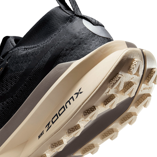 Кроссовки женские Nike Zoomx Zegama Trail 2 Off Noir/Black/Monarch/Pale Ivory - Фото 3 большая