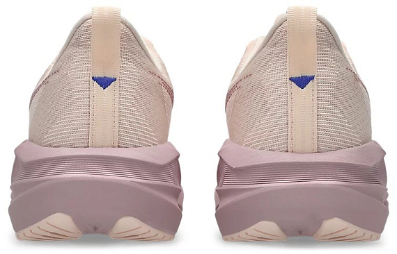 Кроссовки женские ASICS Novablast 5 Pearl Pink/Morganite - Фото 5 большая