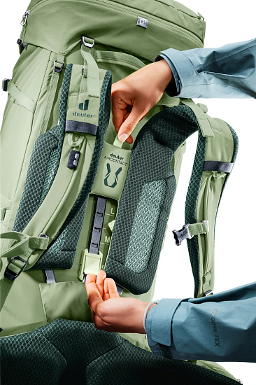 Рюкзак женский Deuter Aircontact Core 55+10 SL Grove/Ivy - Фото 9 большая