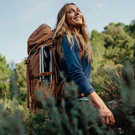 Рюкзак Fjallraven Kajka 35 Coal Black - Фото 6 большая