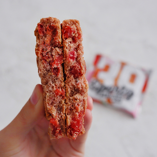 Печенье Sporty Низкокалорийное Клубника со сливками 60г - Фото 3 большая