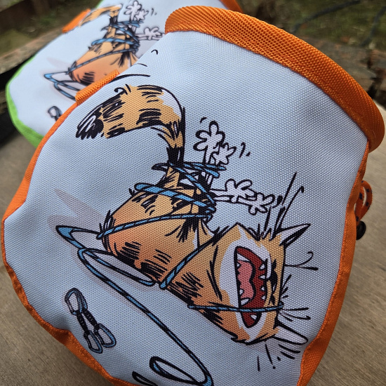 Мешок для магнезии Boulder Monsters 110326 Кот и веревка (принт) Оранжевый - Фото 2 большая