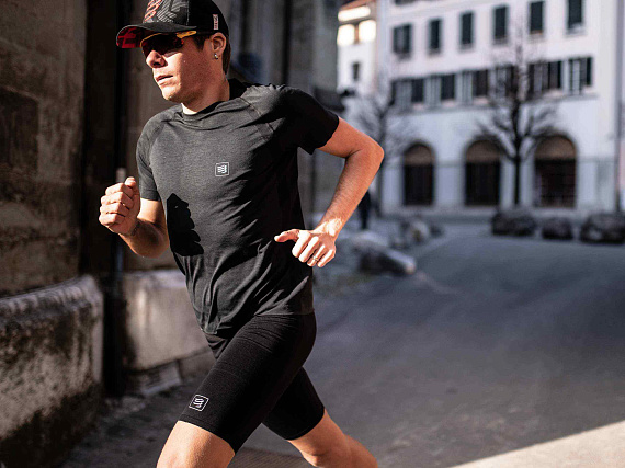 Компрессионные шорты мужские Compressport Черный - Фото 5 большая