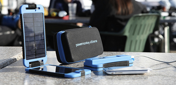 Солнечная панель и акк. Powertraveller Powermonkey extreme - Фото 1 большая