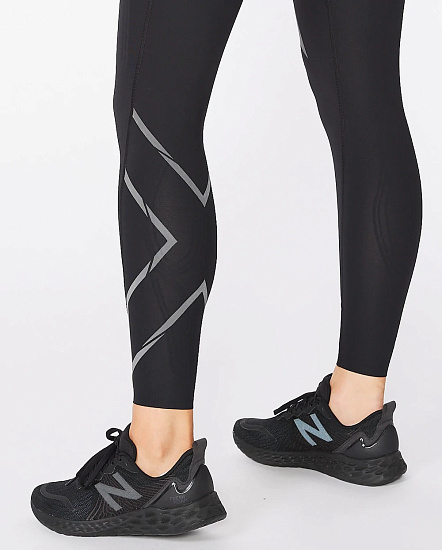 Тайтсы женские 2XU Light Speed Mid-Rise Compression Tall Black - Фото 7 большая