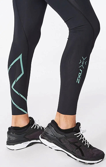 Тайтсы мужские 2XU Light Speed Compression Black/Silver Sage Reflective - Фото 8 большая