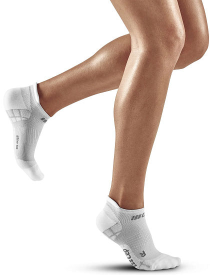 Носки женские CEP C0UUW Run Ultralight No Show 4.0 Carbon white - Фото 3 большая