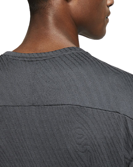 Футболка мужская Nike Drifit Element 1/2 Zip Trail Black - Фото 9 большая