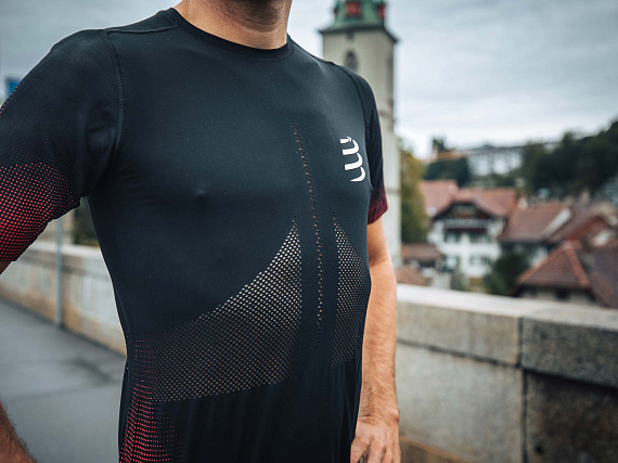 Футболка мужская Compressport Racing V2 Черный - Фото 4 большая