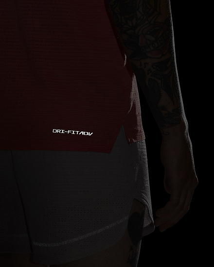 Майка мужская Nike Dri-FIT ADV Run Division Magic Ember/Black - Фото 8 большая