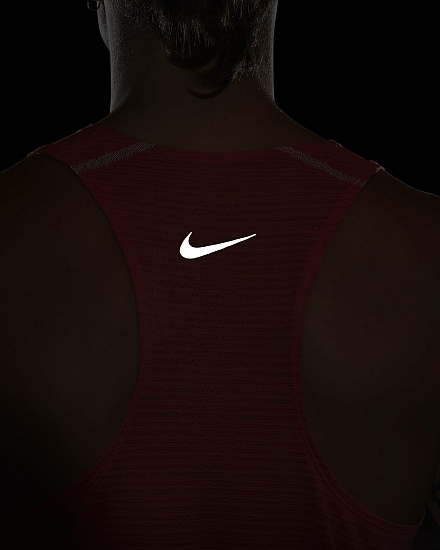 Майка мужская Nike Dri-FIT ADV Run Division Magic Ember/Black - Фото 9 большая
