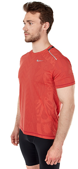 Футболка мужская Nike Wild Run Tech Knit Top SS Burgundy Ash/Noble Red/Reflective Silv - Фото 3 большая